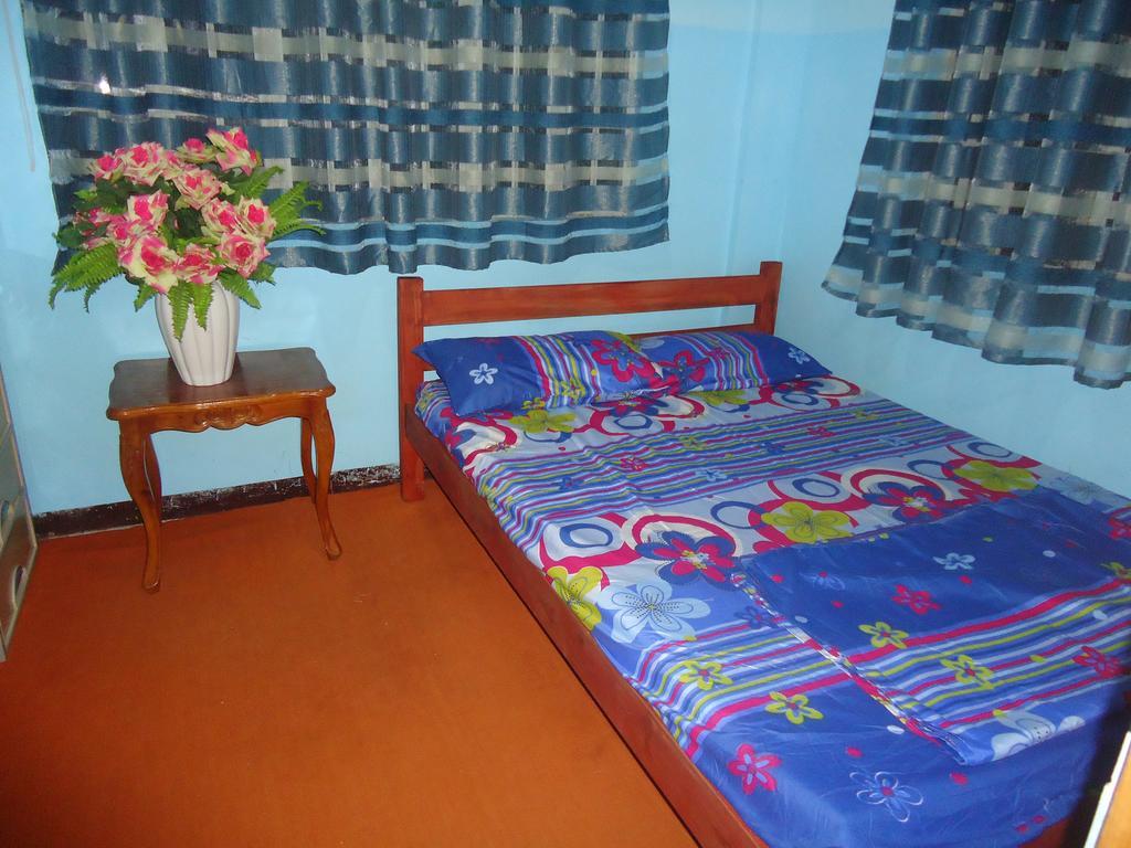 Donsol Aguluz Homestay Экстерьер фото